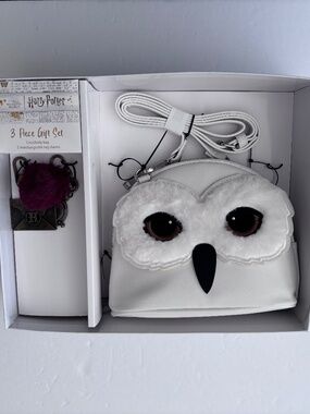 Harry Potter Hedwig Owl Crossbody Bag Purse & 2 Charms 3-Piece Gift Set Boxed